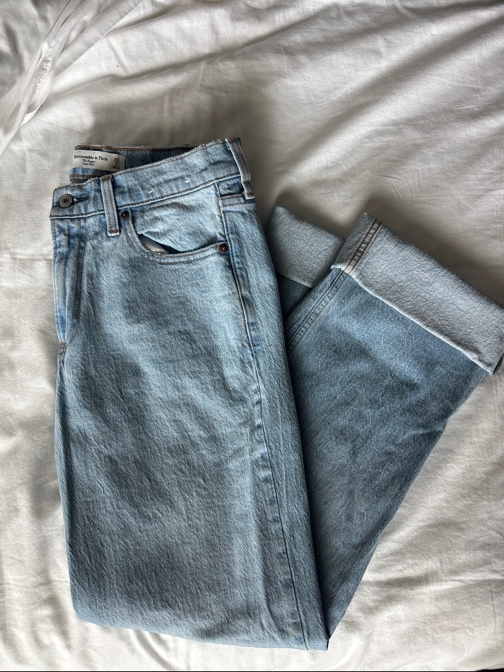 The baggy low rise jean